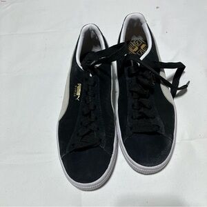 PUMA womens Black and White Suede Sneakers